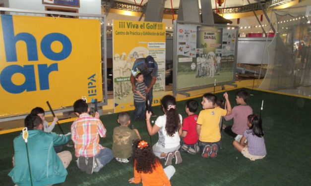 Centro de Exhibición y Práctica de Golf EPA