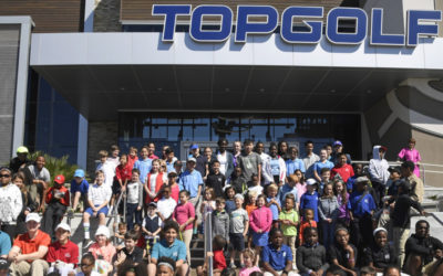 De noche o de día, TOPGOLF es la diversion total para todas las edades